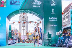 BIB: 2000
                            <button type="button" onclick="openModal(21784338)" class="btn btn-primary btn-sm float-right btn-popup" data-toggle="modal" data-target=".modal-high-quality">
                        <i class="fas fa-shopping-cart"></i> Add to Cart
                    </button>
                                            <button type="button" onclick="isThisMe(21784338, true)" class="btn btn-success btn-sm float-right btn-popup btn-isme hidden" data-toggle="tooltip" data-placement="bottom" title="นี่คือรูปของคุณใช่ไหม คลิกที่นี่เพื่อเอาเข้าอัลบั้ม">
                        <i class="fas fa-plus"></i> Add to album
                    </button>
                    <button type="button" onclick="isThisMe(21784338, false)" class="btn btn-warning btn-sm float-right btn-popup btn-isnotme hidden">
                        <i class="fas fa-ban"></i> Remove from album
                    </button>